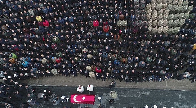 Şehit polis son yolculuğuna uğurlandı
