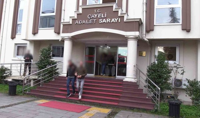 2024/12/rize39de-polisten-torbaci-operasyonu_5.jpg
