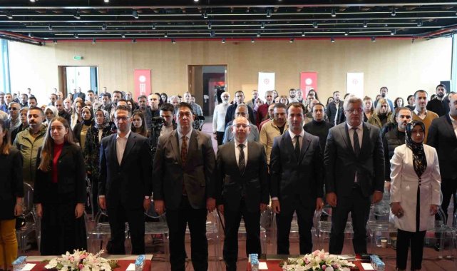2025/05/kuresel-tehdit-listesinin-ilk-sirasinda-39dezenformasyon39-var_2.jpg