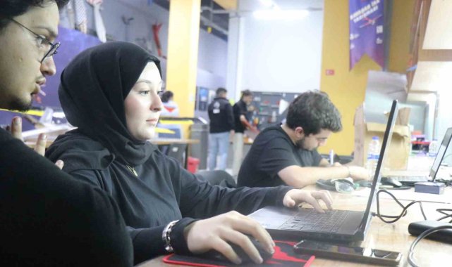 2026/09/takim-her-sene-degisiyor-basarisi-degismiyor-10-kategoride-final-2-kategoride-derece_6.jpg
