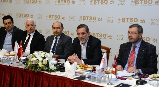 “Ülkemizin Savunma Sektöründeki ‘Milli’ Duruşunu Fırsata Çevirmeliyiz”