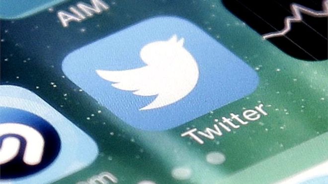 Women are more likely to use misogynistic language on Twitter