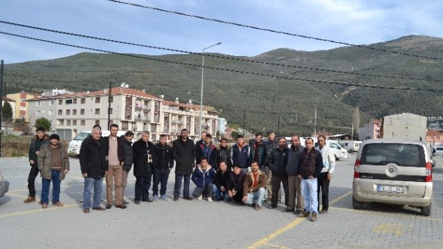 Bursa Gemlik’te pazarcılar tezgah açmadı!