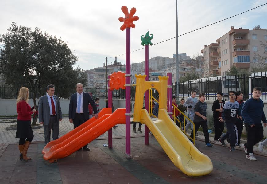 Mudanya Belediyesi’nin eğitime desteği sürüyor