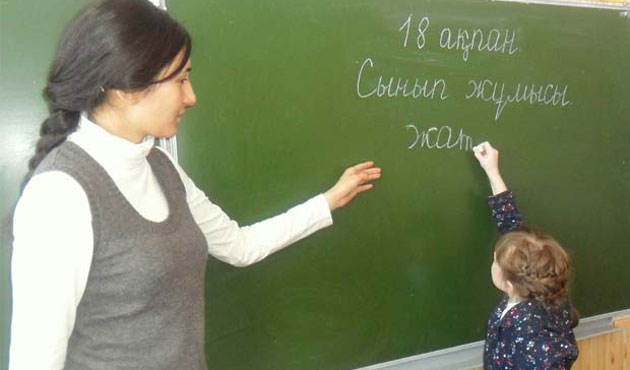 Kazakistan Latin alfabesine geçiyor!