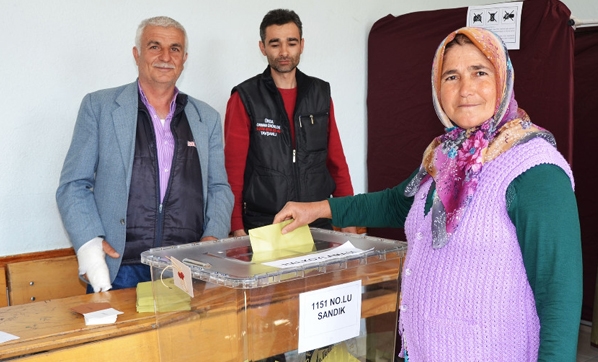 5 yıl sonra sandık başına gittiler!