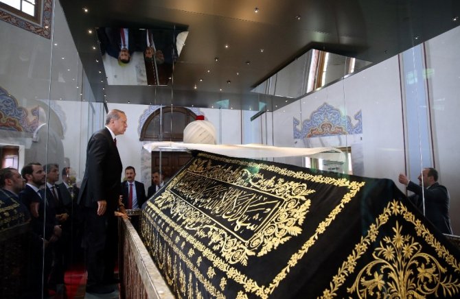 Cumhurbaşkanı Erdoğan|dan Yavuz Sultan Selim Türbesi|ne ziyaret