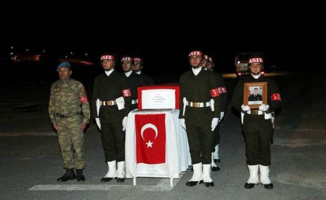 Şehit uzman çavuş baba ocağına uğurlandı