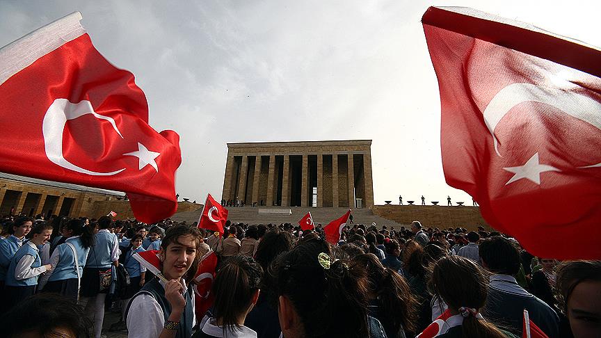 Tüm yurtta 23 Nisan coşkusu yaşanıyor