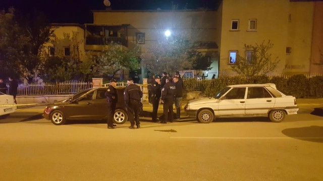 Yaşlı kadının evine kalaşnikoflu saldırı