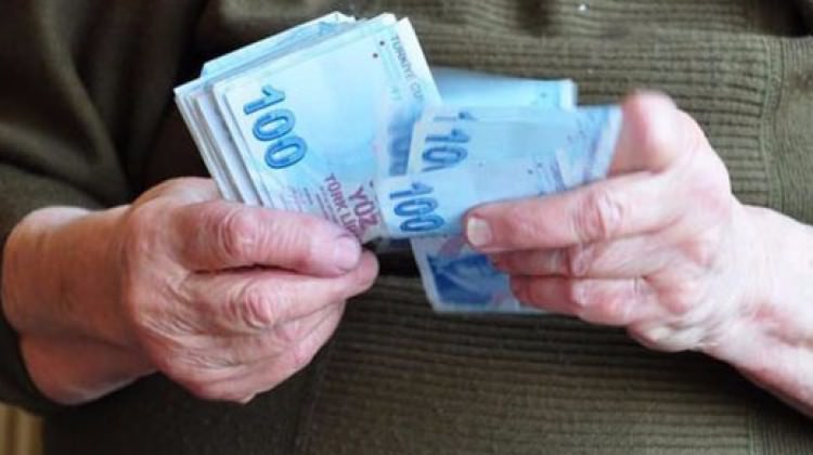 Milyonlarca emekliye üçlü ödeme!