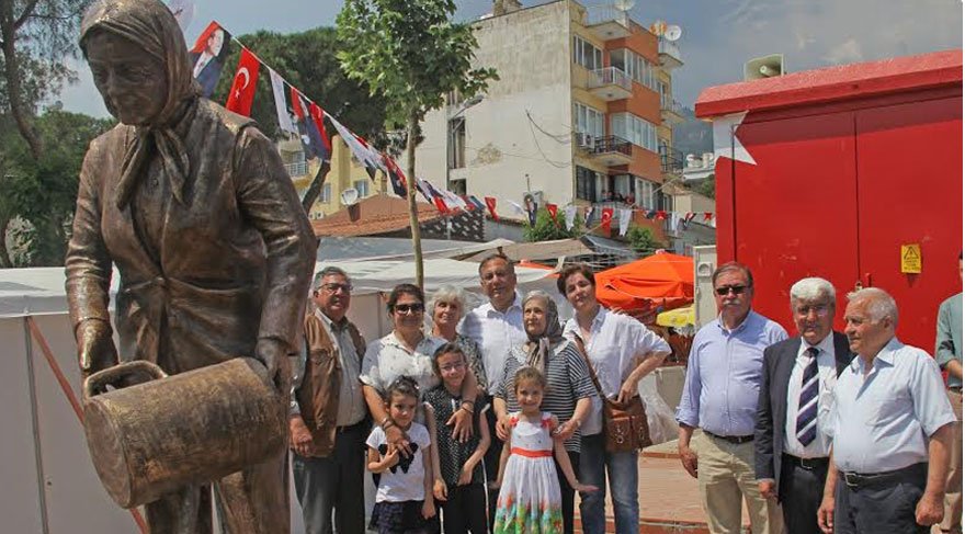 Çiçek Anne ölümsüzleşti