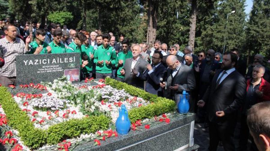 Efsane başkan dualarla anıldı