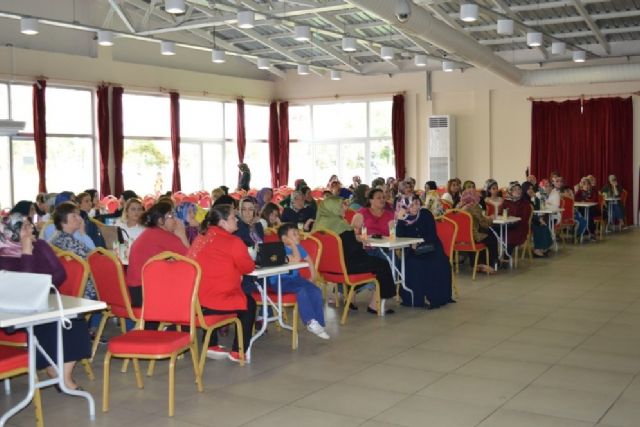 Kartepe Kadınlar Kulübüne astım semineri