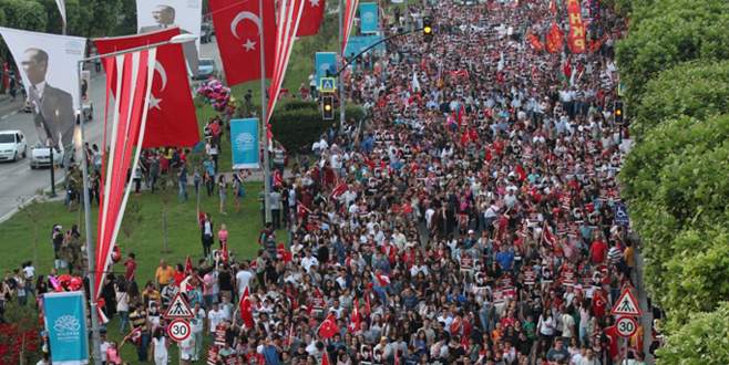 Binlerce kişi geleceği için yürüyecek