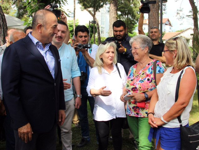 Çavuşoğlu Almanlarla görüştü