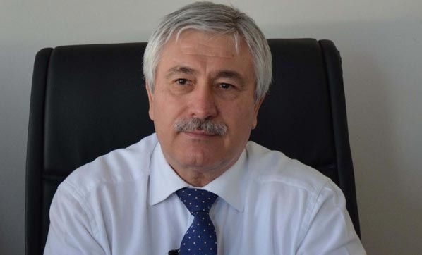 Eski rektöre kamudan ihraç