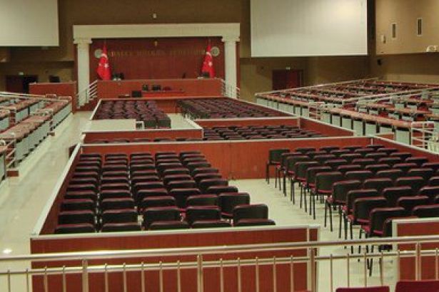 Darbe ana davası başlıyor