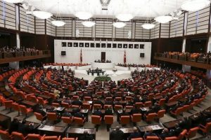 TBMM|de yumruğun bedeli ağır