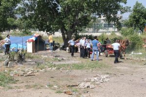 Romanların kaldığı çadırlara operasyon