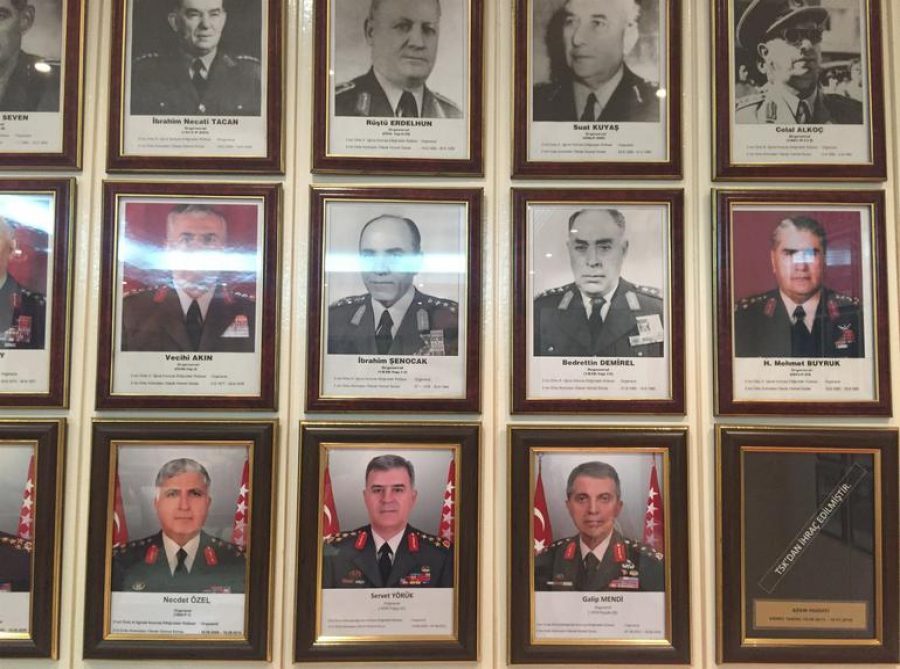 Darbe girişiminin izlerini siliyor