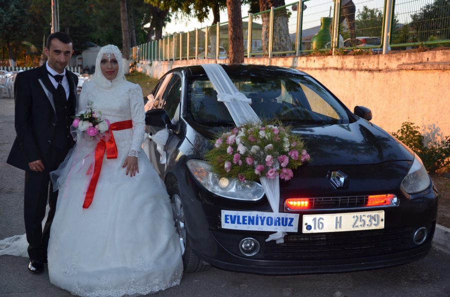 Belediye başkanından engelli personele düğün