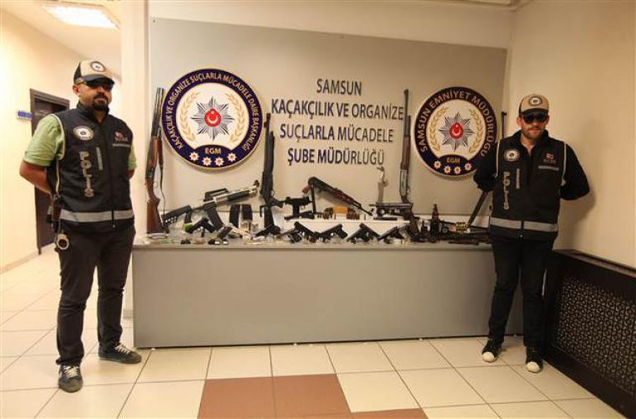 28 kişi gözaltına alındı