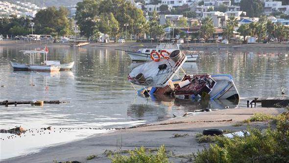 Depremi sonrası şok açıklama: Tsunami