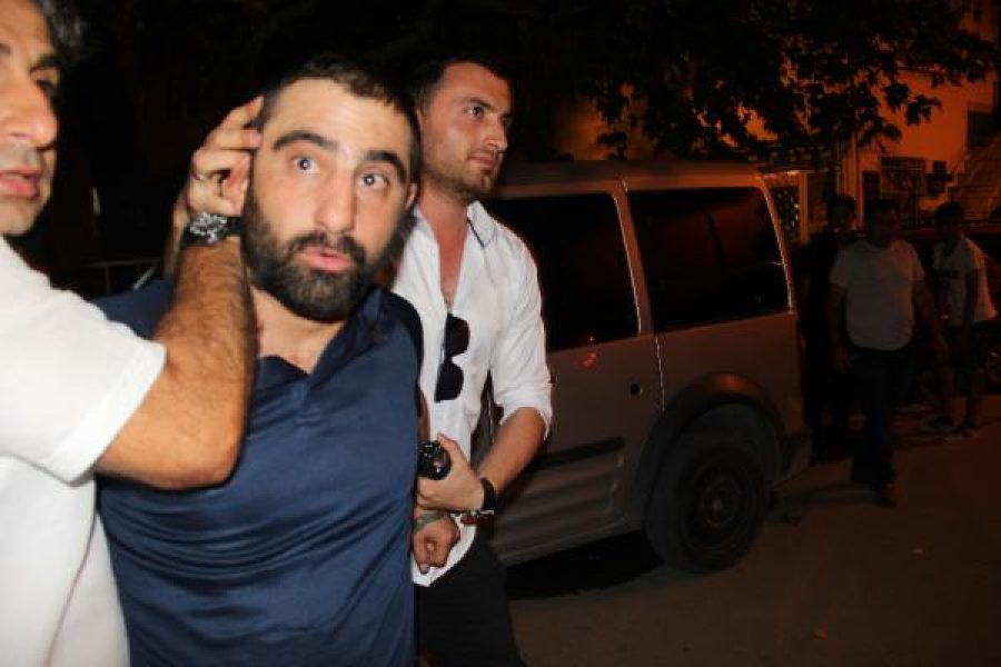 Yol vermeyince dehşet saçtı