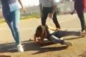 Kız kavgası kan dondurdu