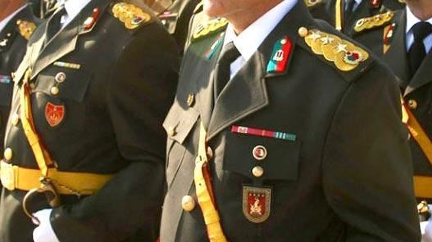 10 emekli generale şok