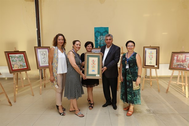 Erim eserlerini İzmir’de sergiledi