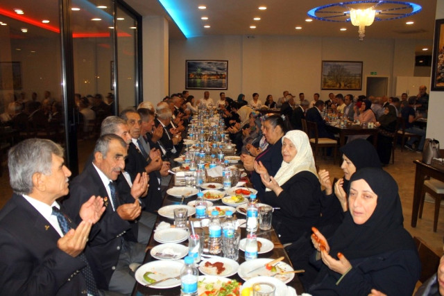 Gaziler yemekte buluştu