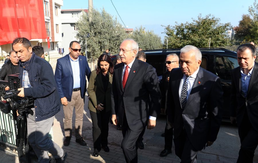Kılıçdaroğlu|ndan şehit evine taziye ziyareti