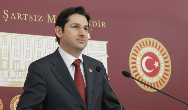 Eski CHP|li vekile şok karar!