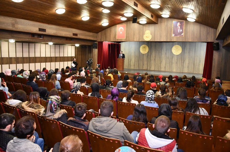 Taban öğrencilerle bir araya geldi