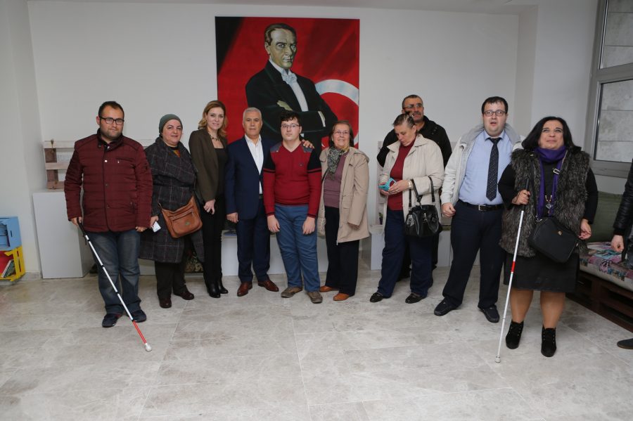 Nilüfer|de hedef engelsiz bir dünya