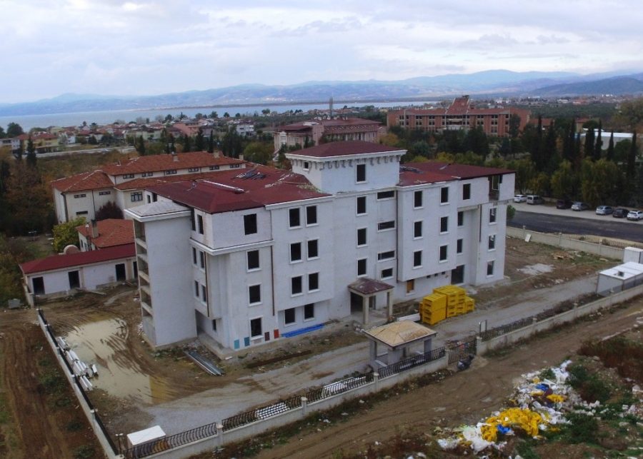 Aileleriyle beraber kalacaklar