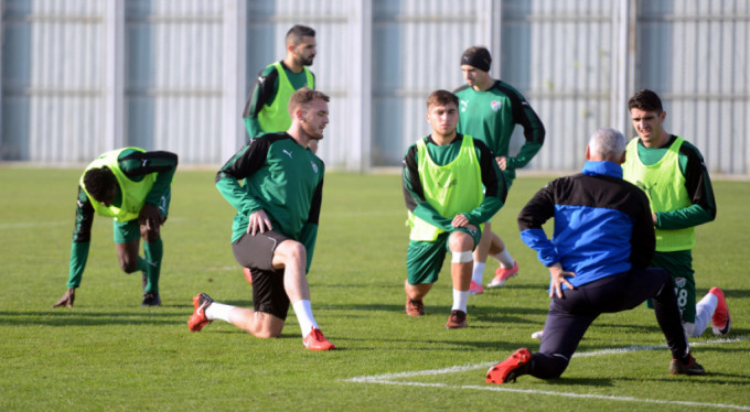 Bursaspor çalışmalara başladı