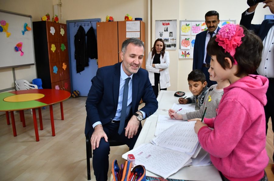 Engelli öğrencilere sürpriz ziyaret