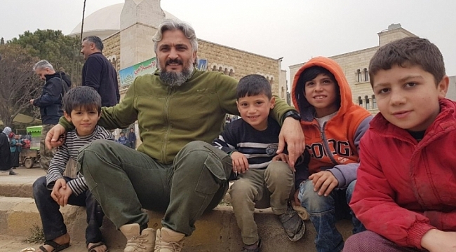 Savaş mağduru çocuklara Türk polisi sahip çıkıyor