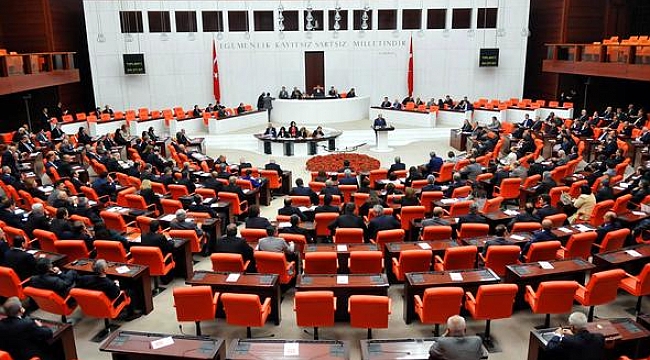 7 OHAL KHK'sı Meclis'te kabul edildi
