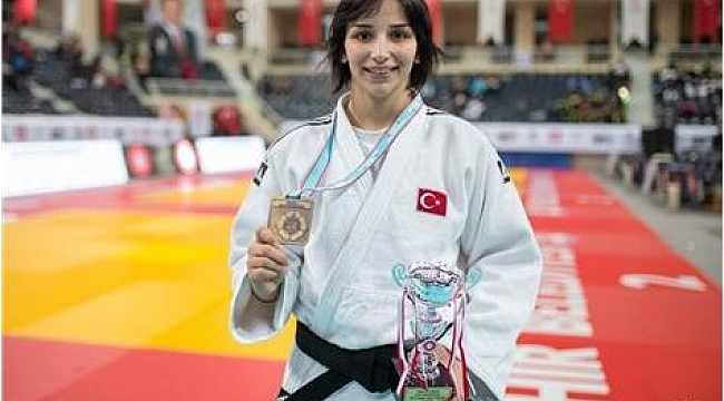 Altın kız olimpiyata yelken açtı