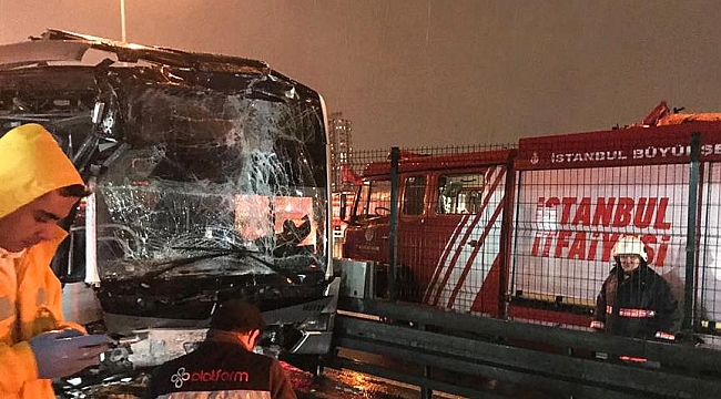 Haramidere'de metrobüs kazası