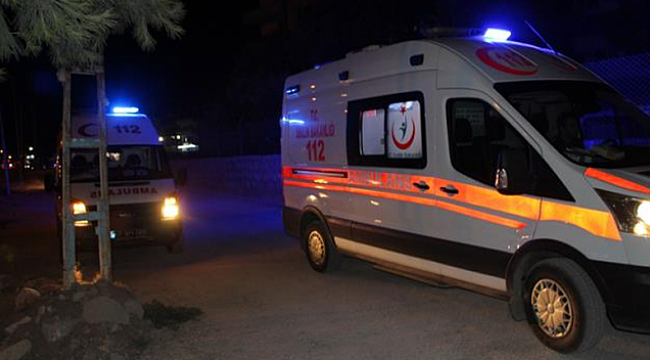 Hatay'da askeri araçla minibüs çarpıştı