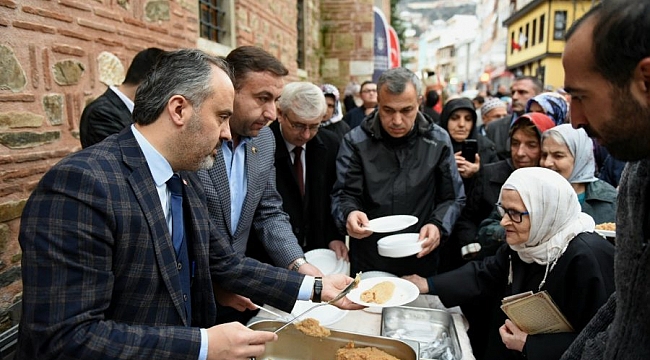II. Murad Han dualarla anıldı