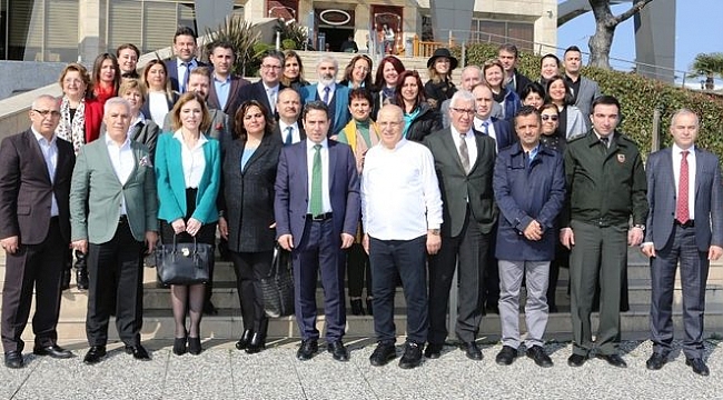 Nilüfer'de belediye ve kaymakamlık çalışanları buluştu