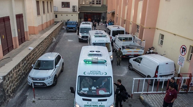 Şehitlerin naaşı Gaziantep'e getirildi