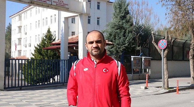 Tek kollu milli kaleci de Afrin'e gitmek istiyor