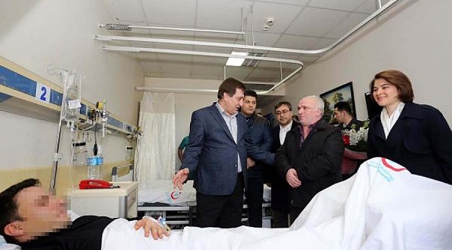 Vali Küçük'ten yaralı polise ziyaret
